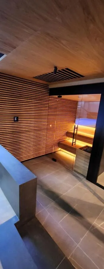 קרקוב Vistula Loft Apartment , Spa , Sauna & Swimming Pool, Free Parking!